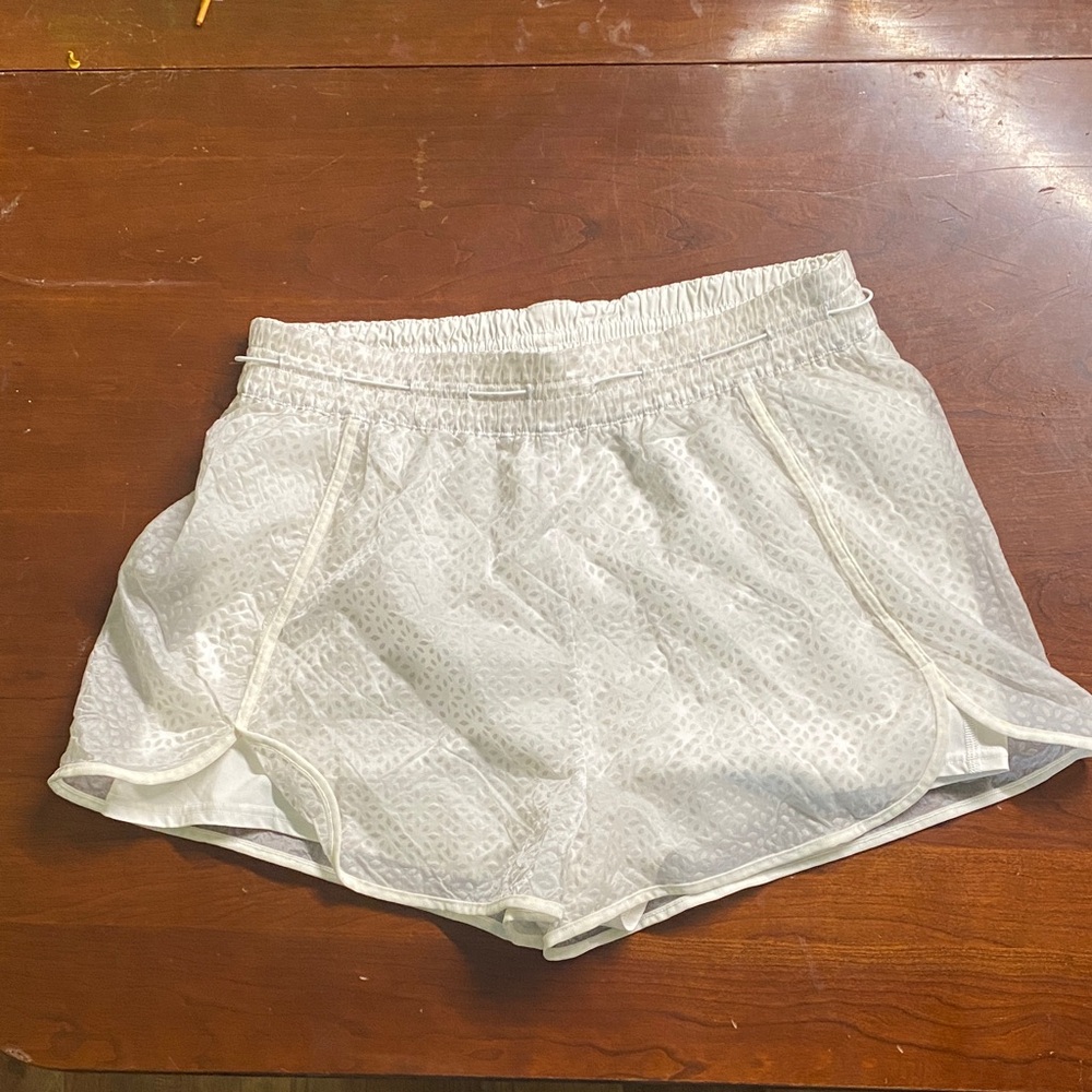 lululemon athletica White Patterned Women's Athletic Shorts